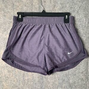 Nike Women Size‎ Small Dri Fit athletic running lined shorts
